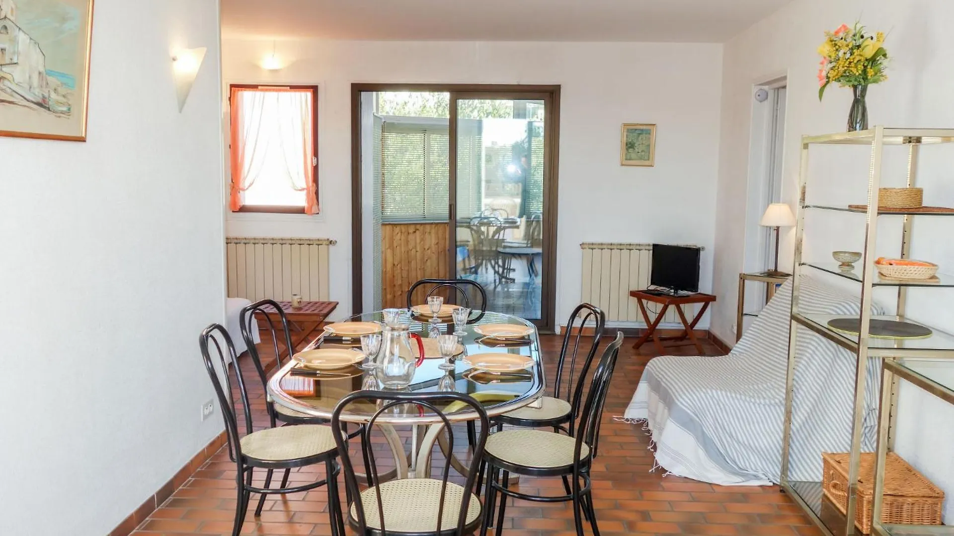 Apartment Le Grand Vallon By Interhome Bandol France